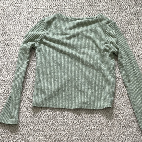 green quarter sleeve - Picture 2 of 3